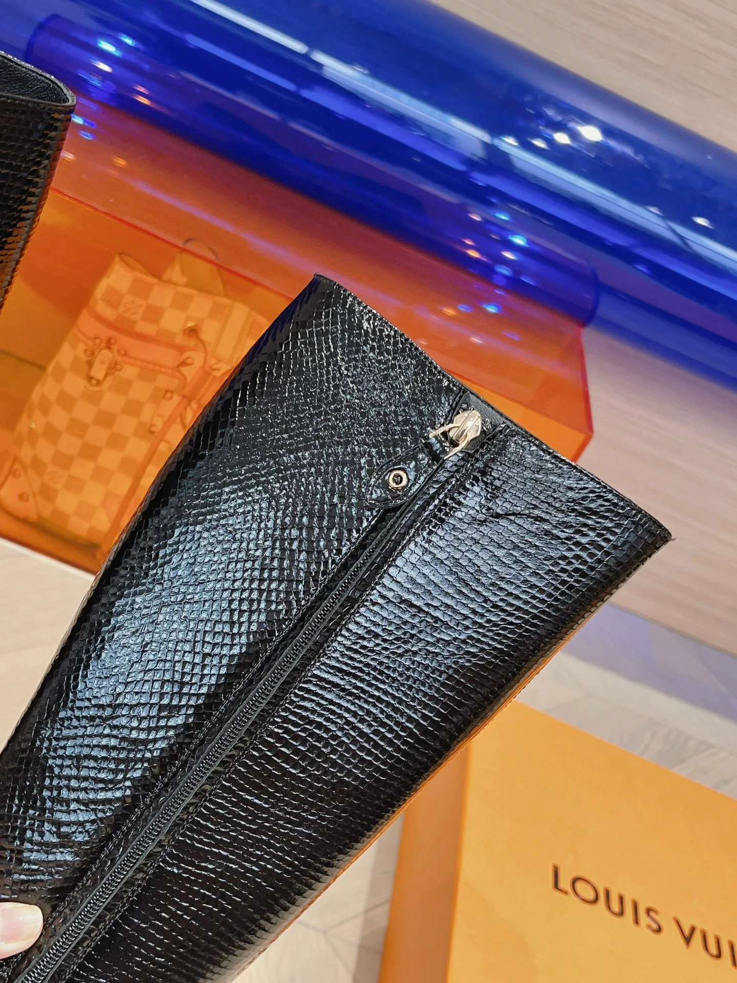 Новые поступления коллекции LV осень/зима 2023 — Ботинки с подиума — Массивные ботинки на высоком каблуке — Черные — 1