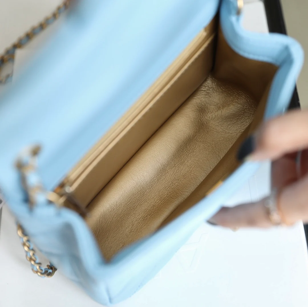 Chanel - Сумка-клатч 