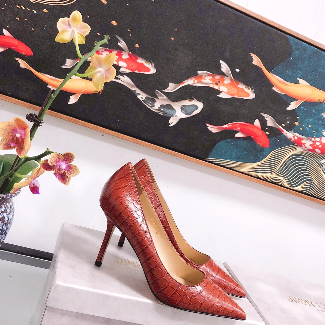 Jimmy - Туфли на высоком каблуке необычной формы - Каменный узор - Красные