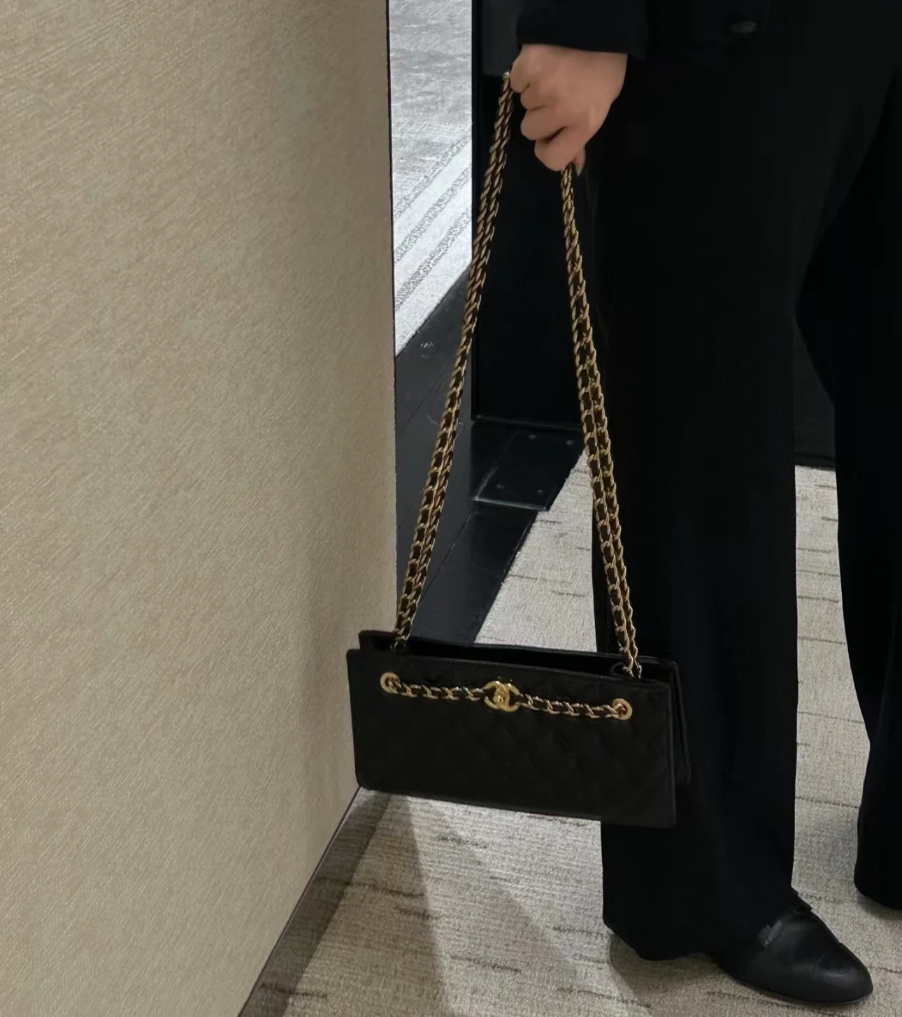 Сумка для ужина в стиле ретро с подиумом, 24 карата - черная.