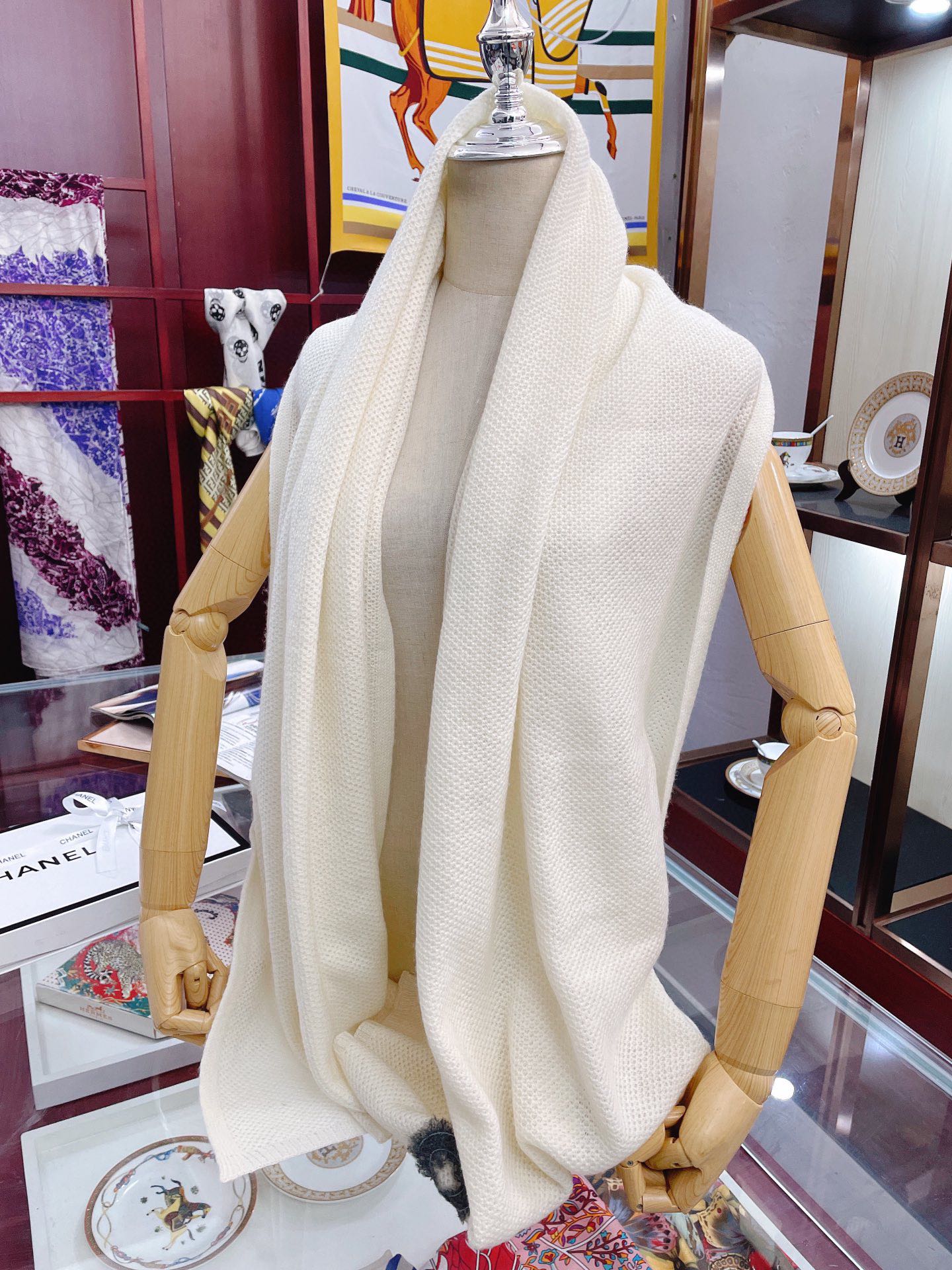 Кашемировый шарф Chanel - 1