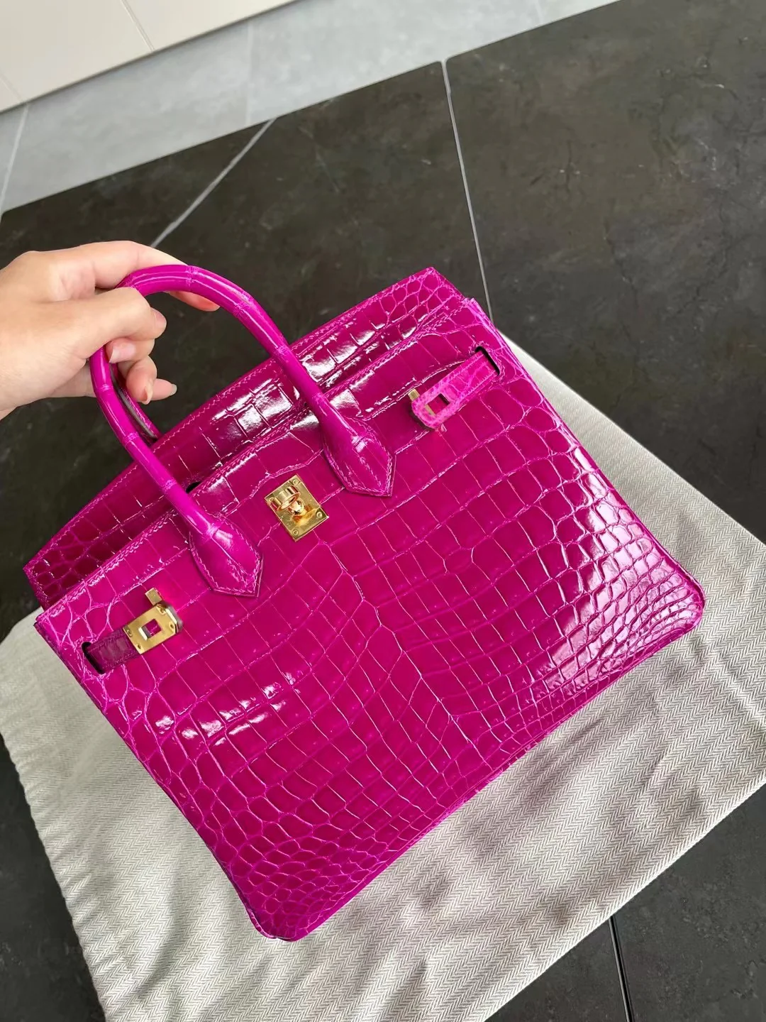 Hermes Birkin 25 Crocodile - Arabian Nights Purple - Gold Buckle