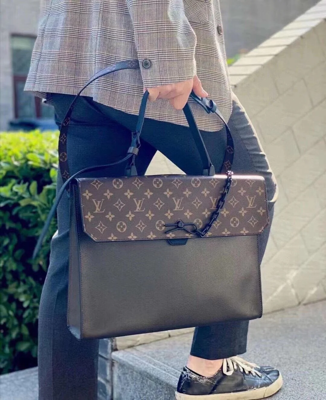 lv-m30591-robusto-men's briefcase