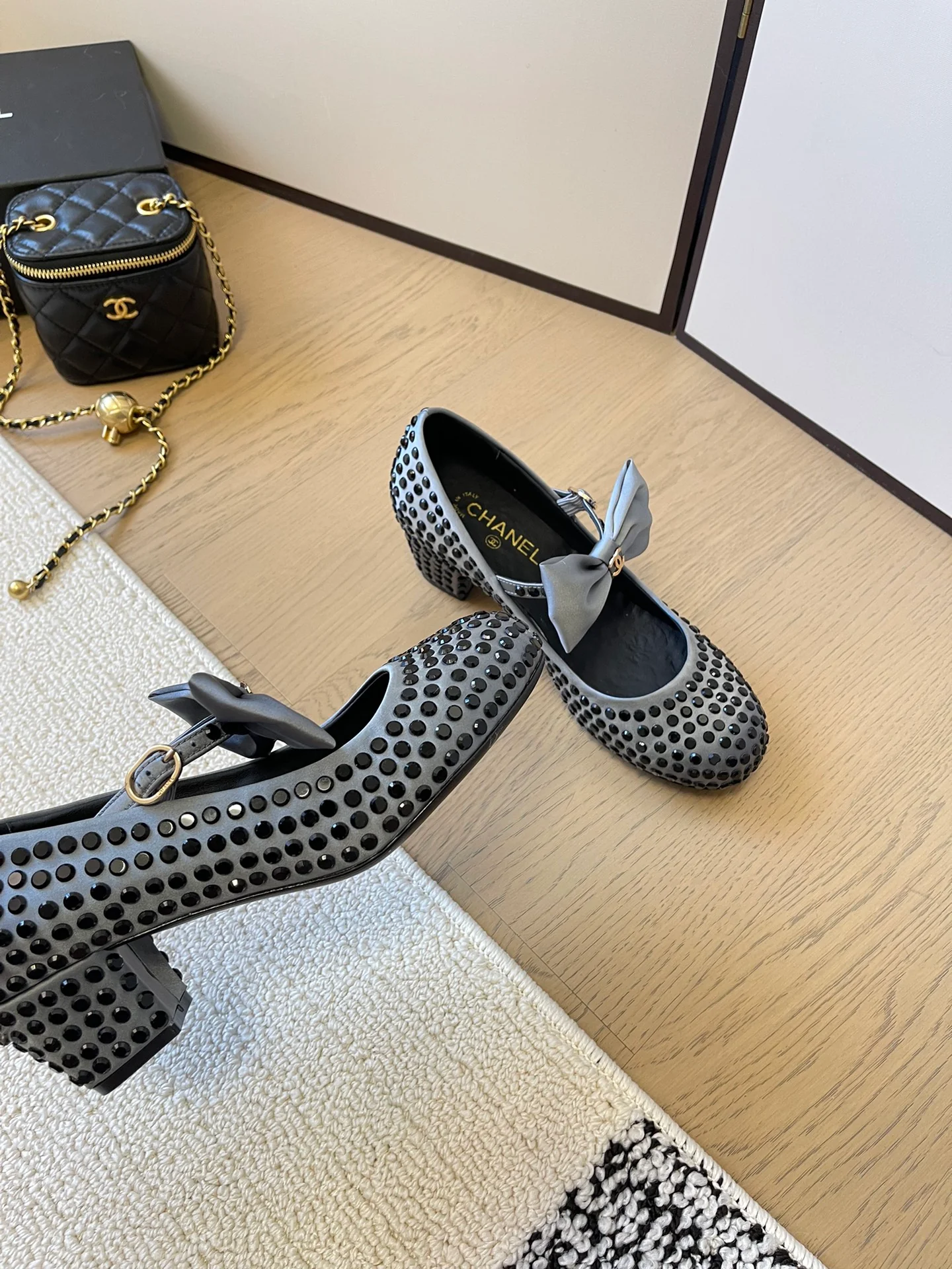 Балетки Chanel 2024 Ribbon Ballet Flats - серые