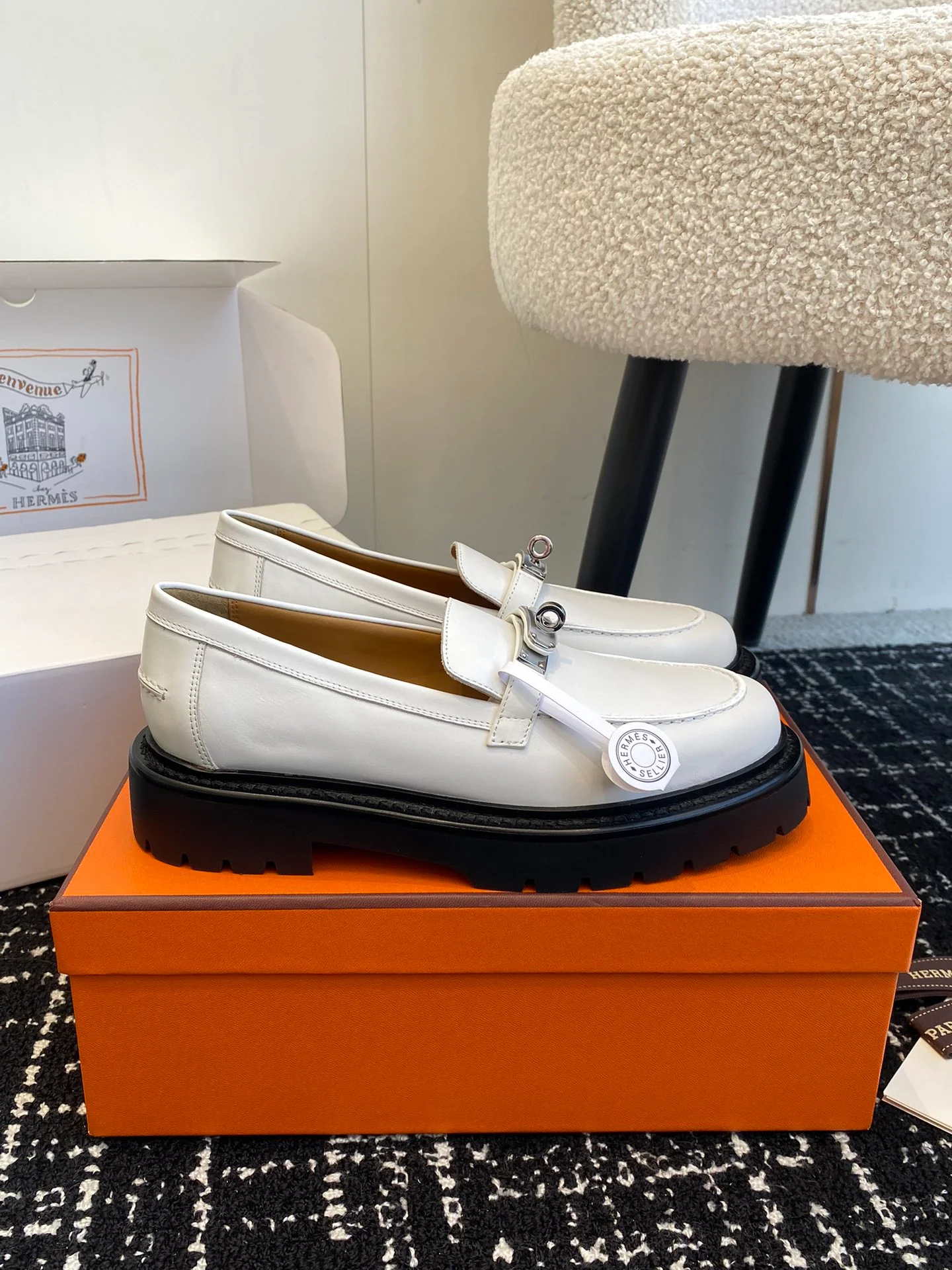 Лоферы Hermes Kelly Buckle 2024 — белые