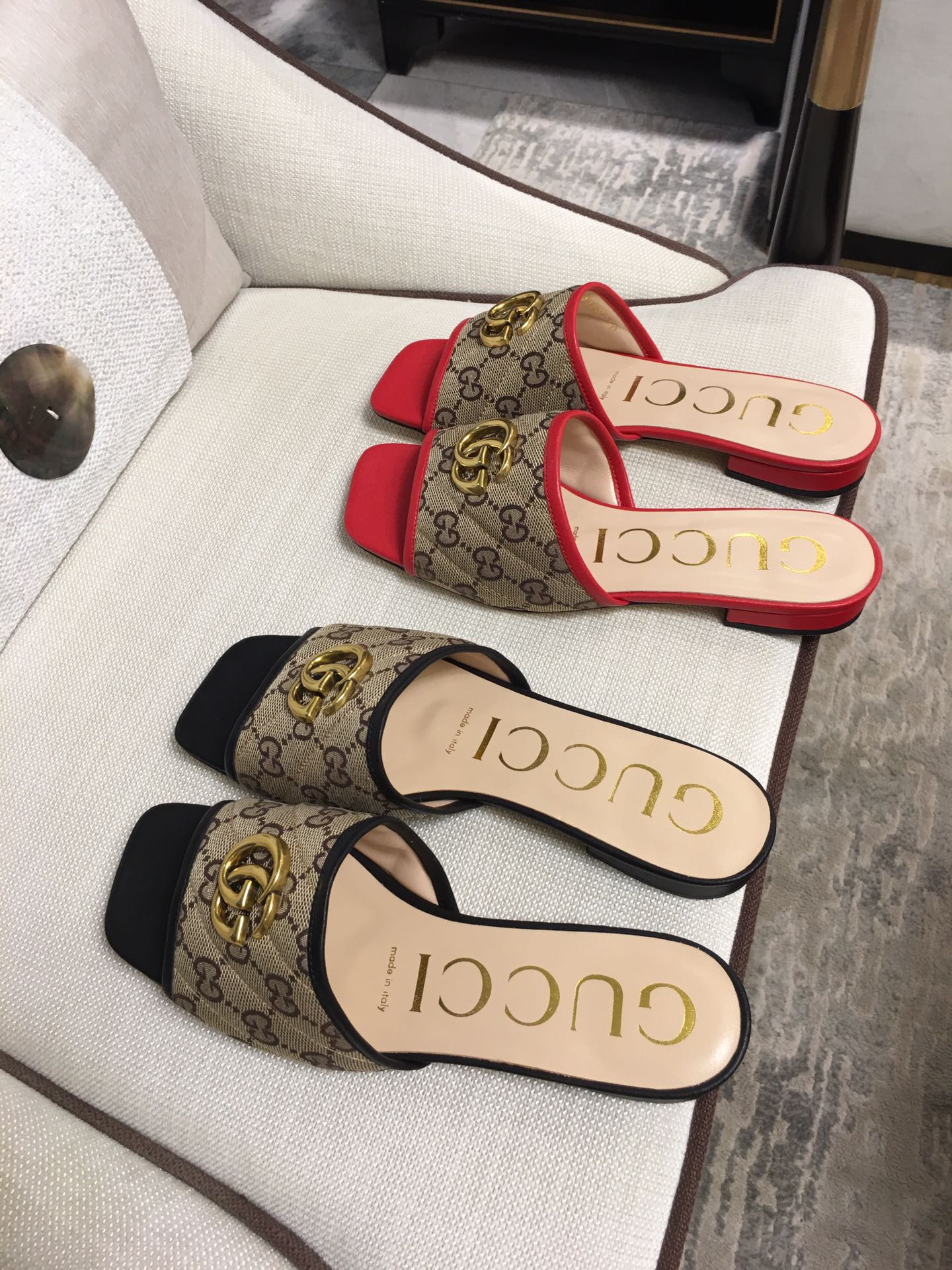 Тапочки Gucci с квадратным носком