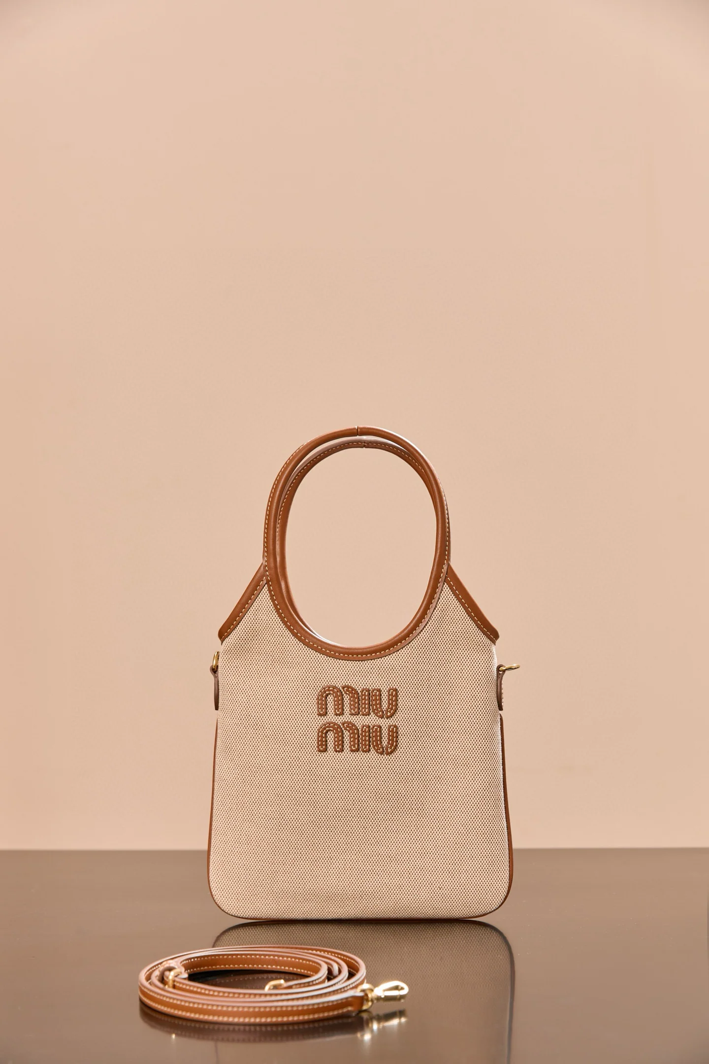 Сумка-шоппер Miu Miu-5ba281m650-??? Маленькая, из белого холста.