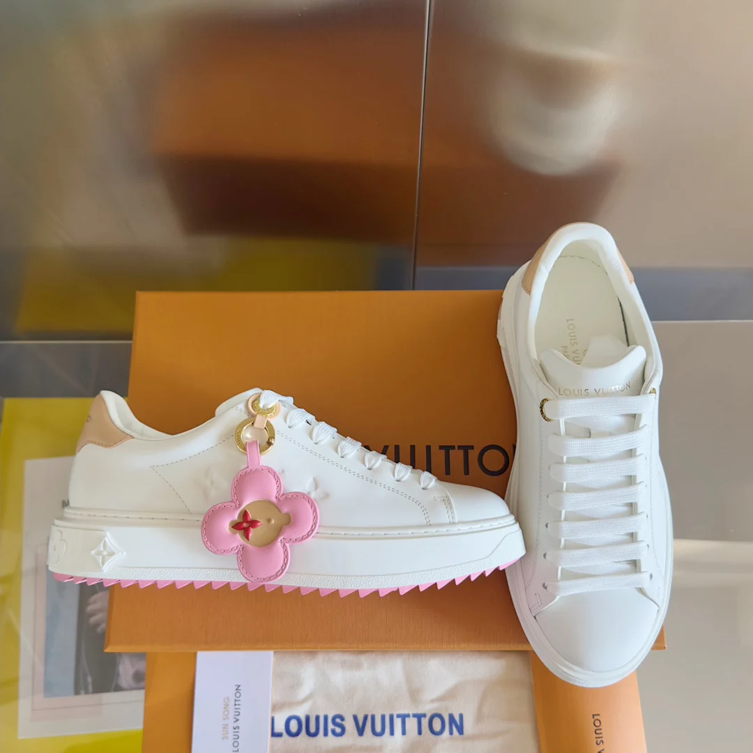 LV-2024 - Кроссовки с тиснением - Белые