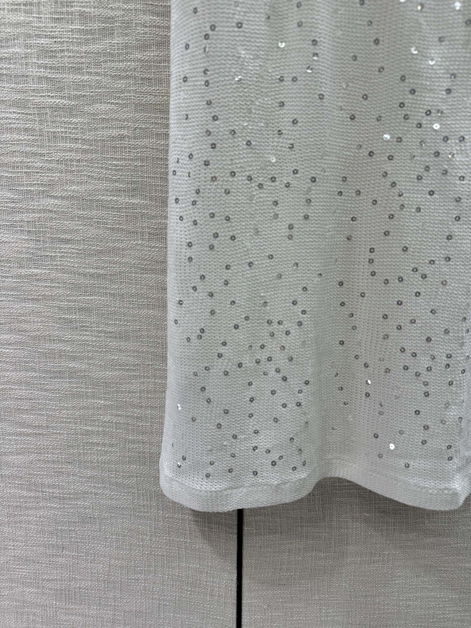 Вязаное платье-жилет Celine 2404 с пайетками - белое