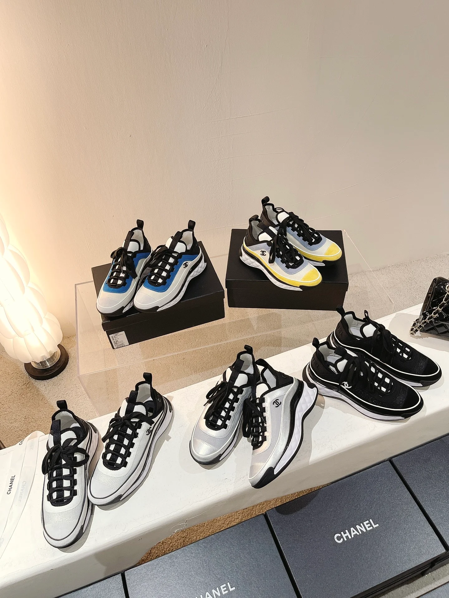 Chanel - Массивные туфли - Кроссовки - Повседневная обувь - 1