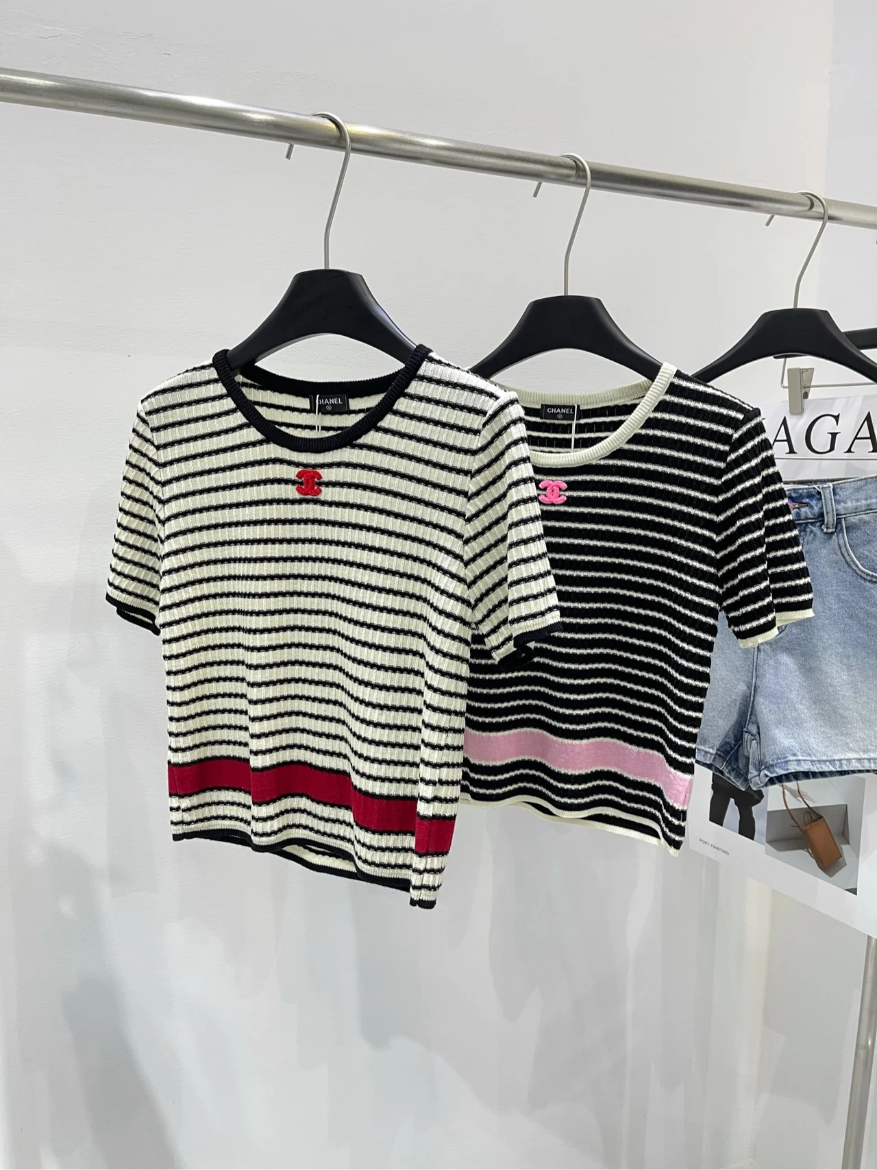 Chanel 2403 - Трикотажный топ с короткими рукавами в полоску 