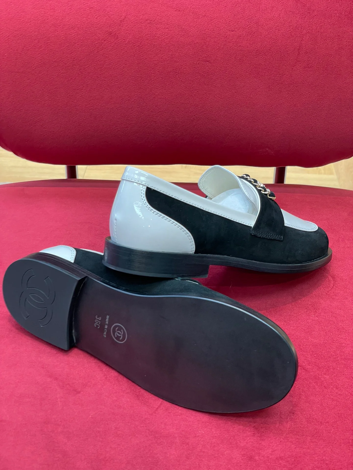 Новинка сезона осень/зима 2022 от Chanel - Лоферы