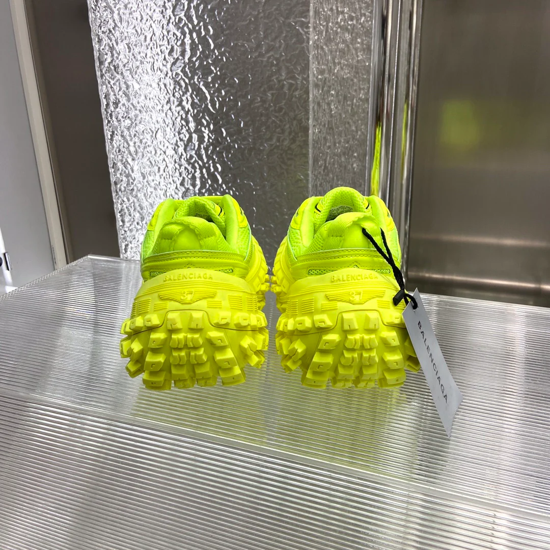Массивные кроссовки Balenciaga в стиле автомобильных шин - унисекс - ярко-желтые