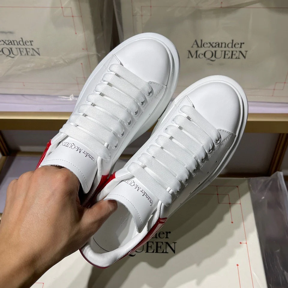 Классические белые кроссовки McQueen - унисекс - с большим красным каблуком-?желейкой? - Премиум-издание