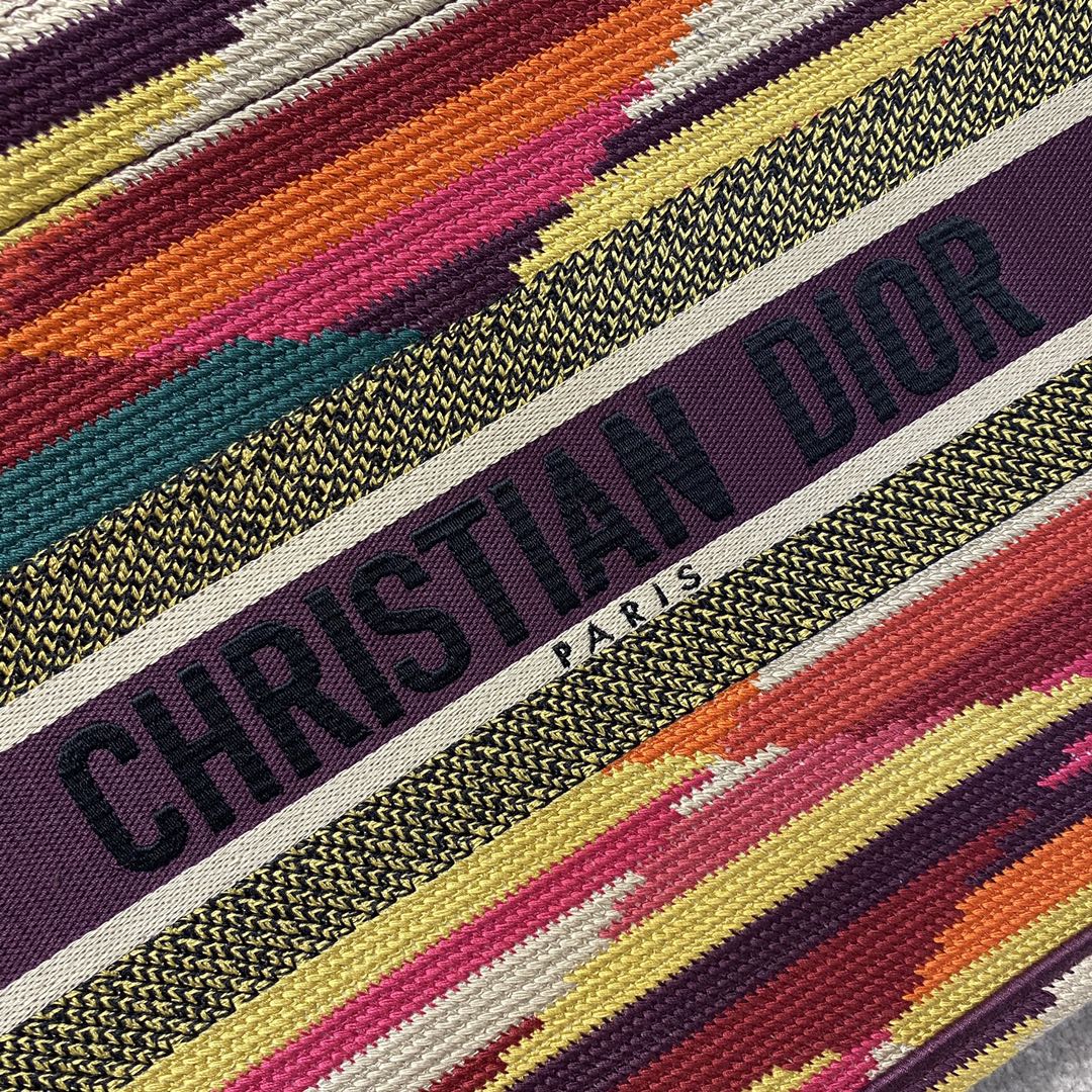 Сумка-тоут Dior Book, маленький размер 36-5 см, разноцветная полоска.