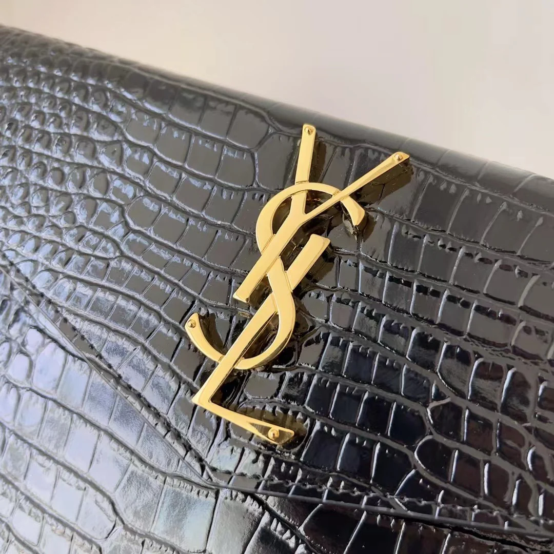 Клатч YSL с тиснением под крокодиловую кожу - 1 шт.
