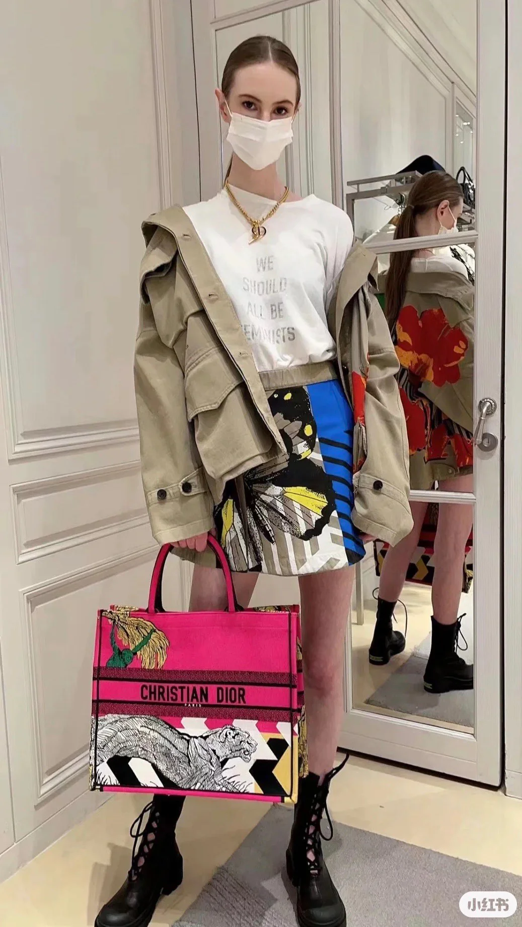 Сумка-тоут Dior Book, большой размер 41-5 см, серия ?Красочные джунгли? - 1