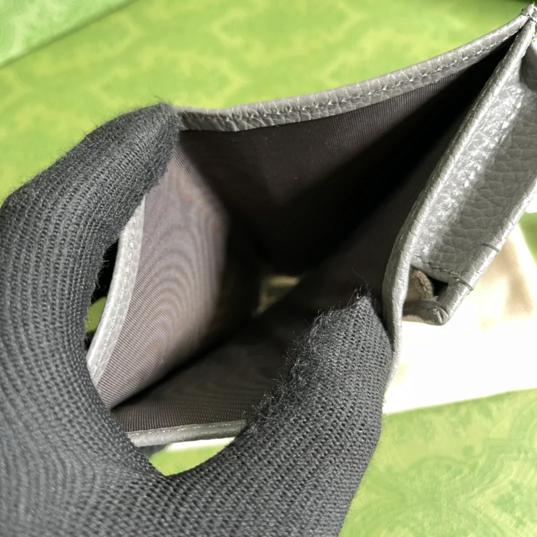 Gucci GG Marmont系列卡包