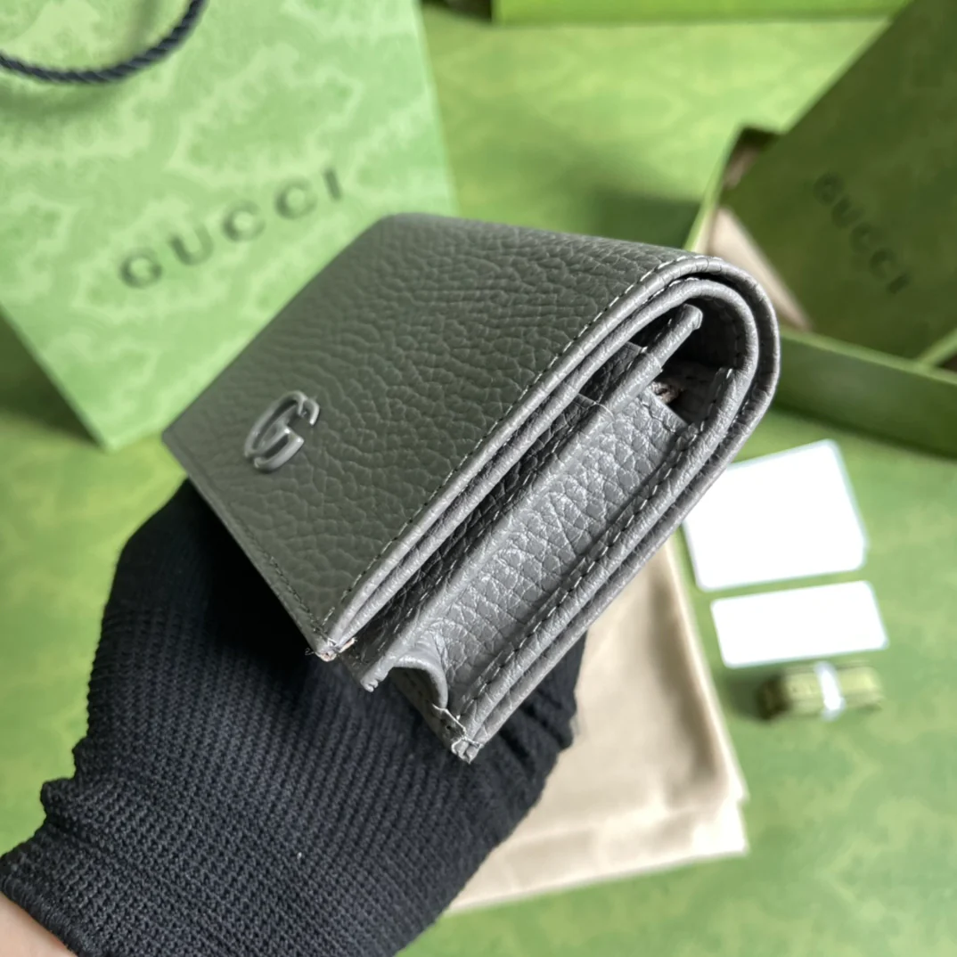 Gucci GG Marmont系列卡包