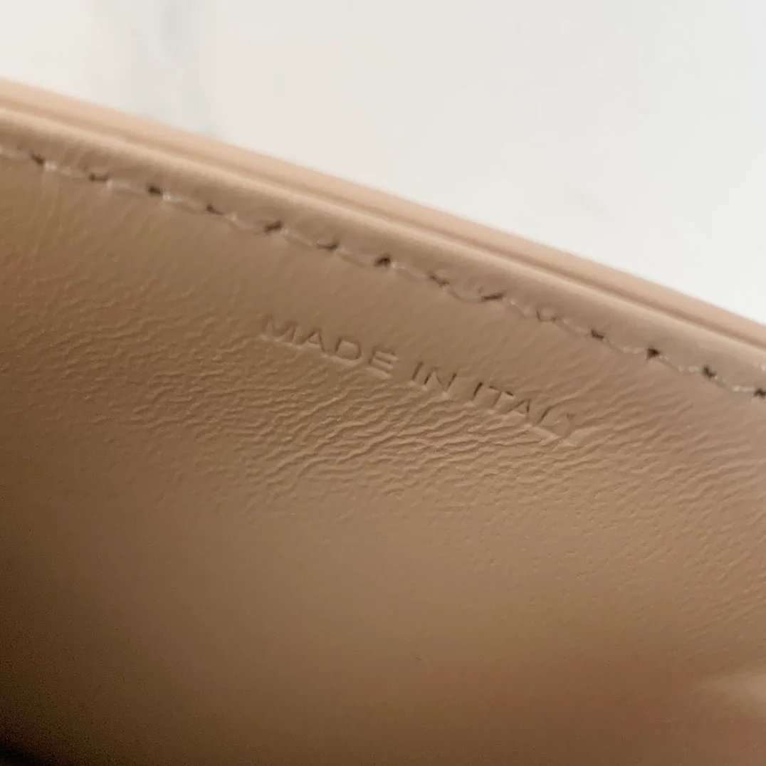 Celine - Новая благотворительная акция ?Триумфальная арка? 2022 года - для подростков 2 лет