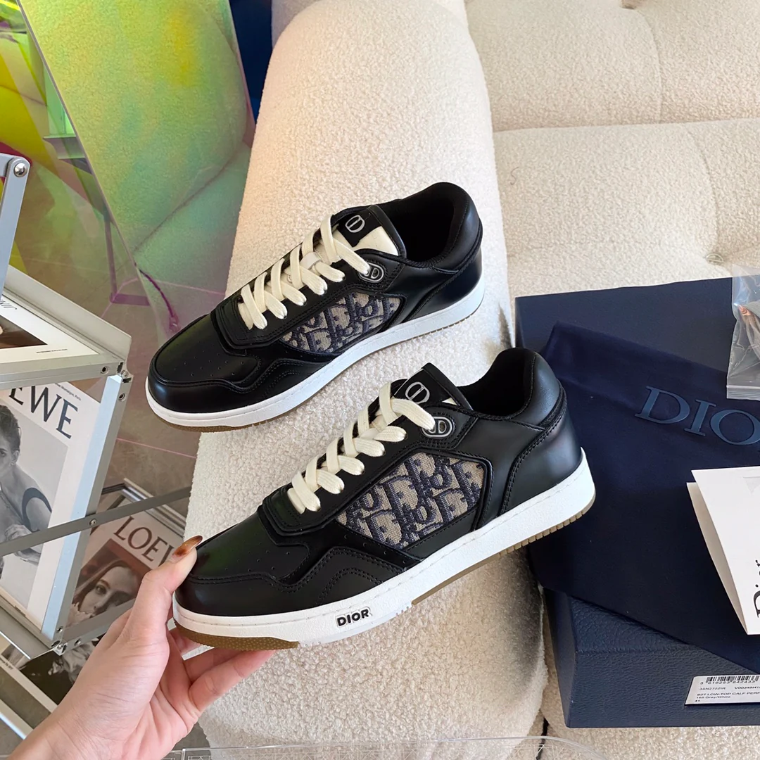 Спортивные кроссовки с монограммой Dior