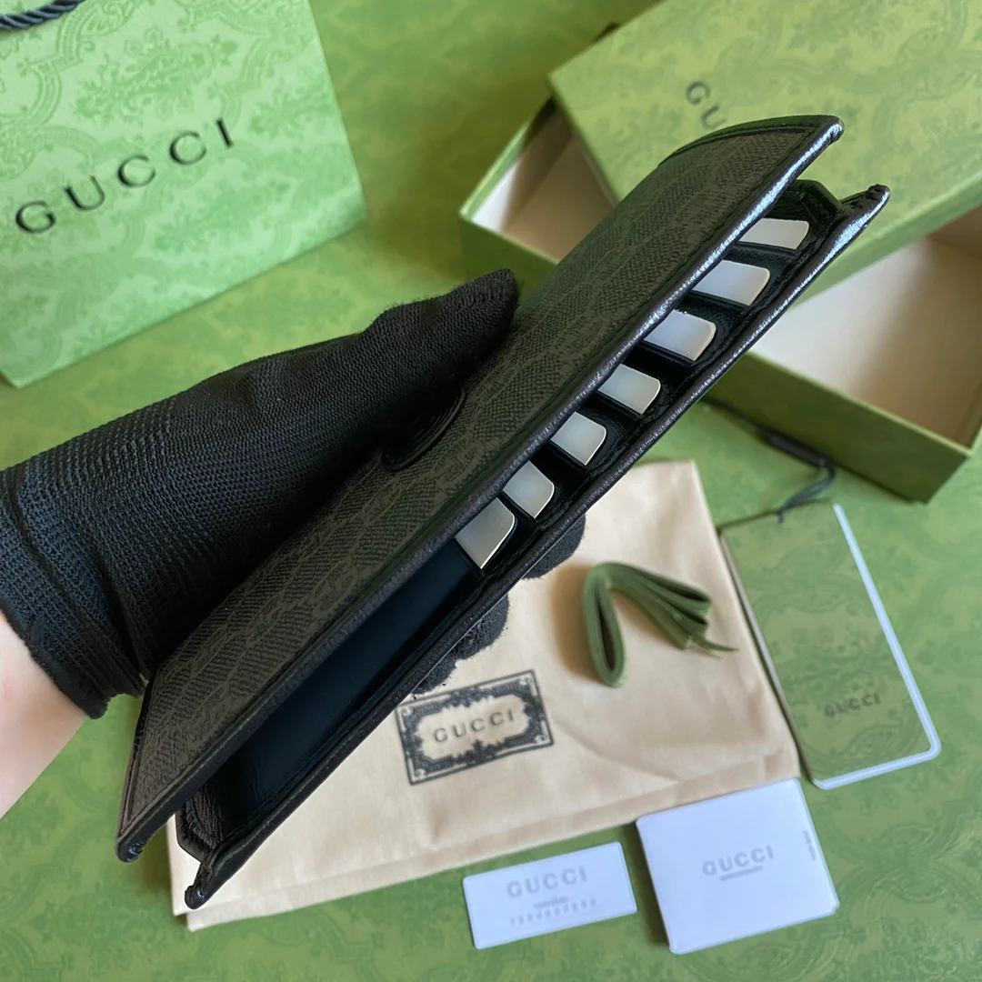 Gucci 男款长夹