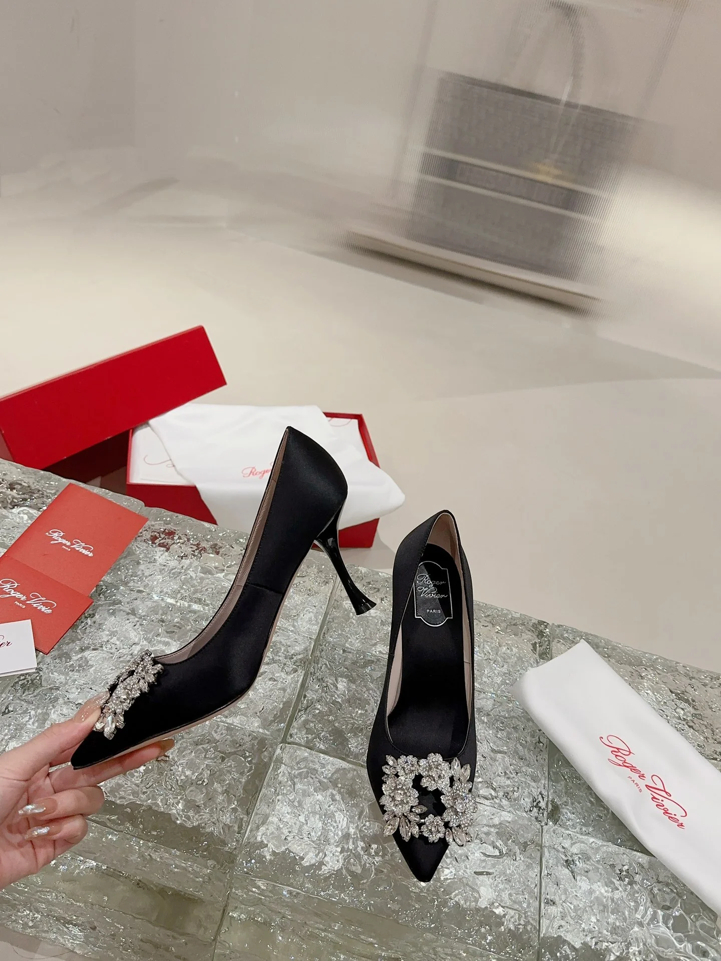 Туфли с квадратным носком и пряжкой - 2024 - На высоком каблуке - Черные