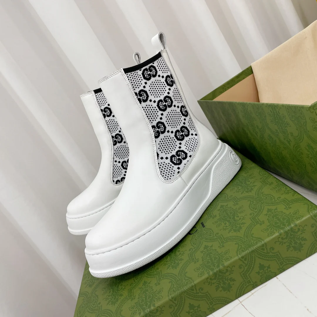 Новинка сезона осень/зима 2022 от Gucci - Ботинки челси - Белые