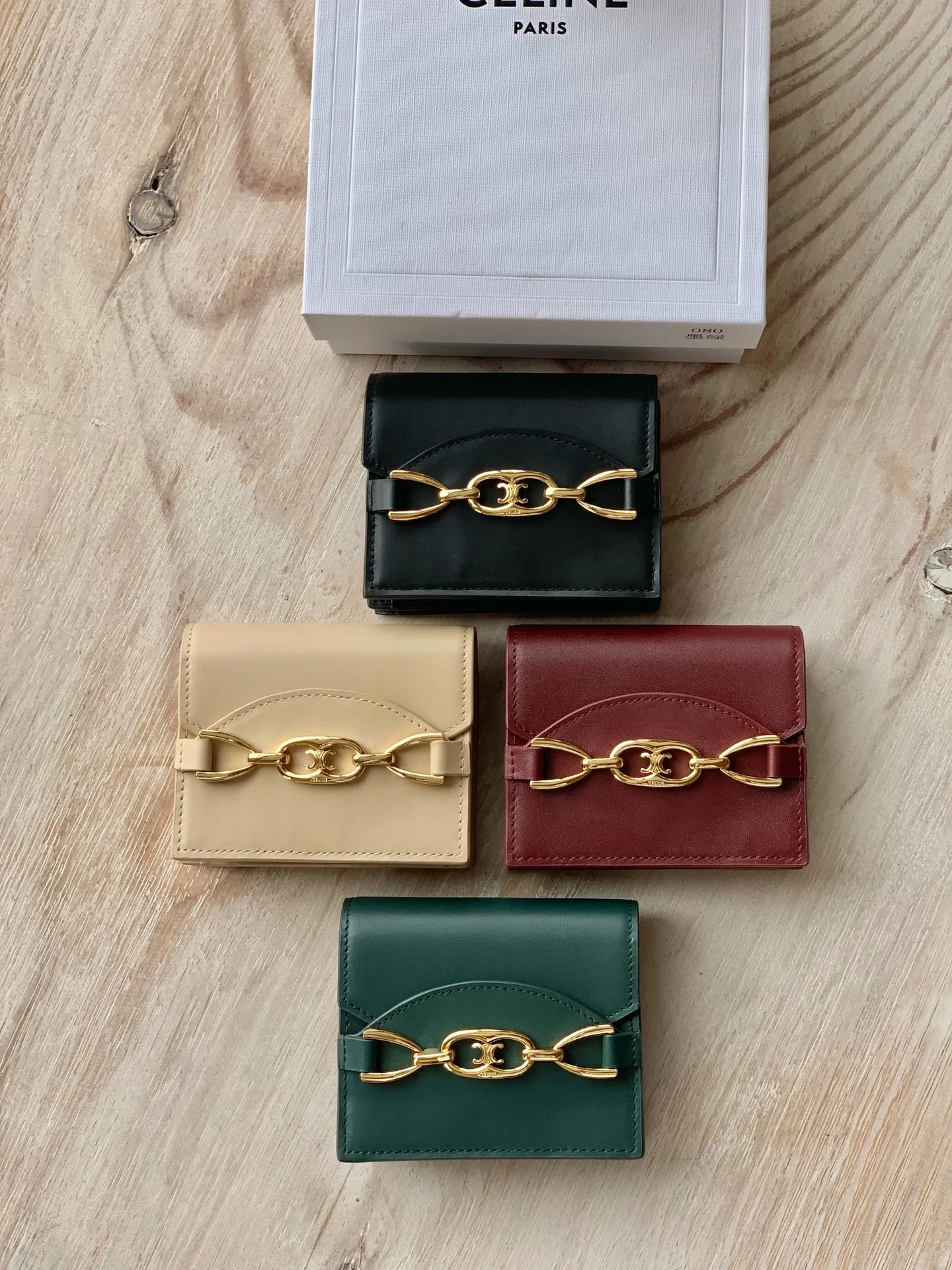 Celine - Держатель для карт на цепочке из глянцевой телячьей кожи - 2 шт.