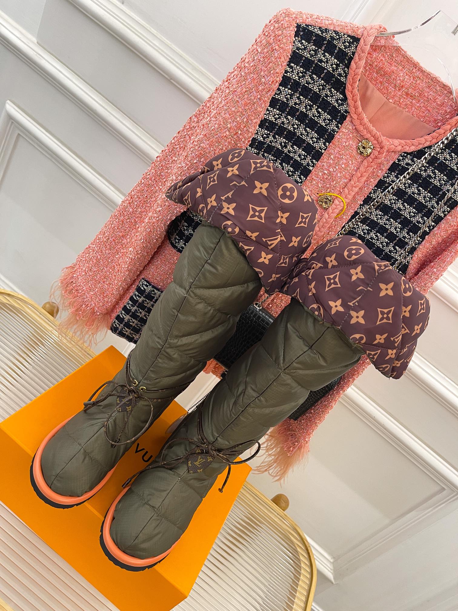 LV - Новинка сезона осень/зима 2022 - Пуховые зимние сапоги