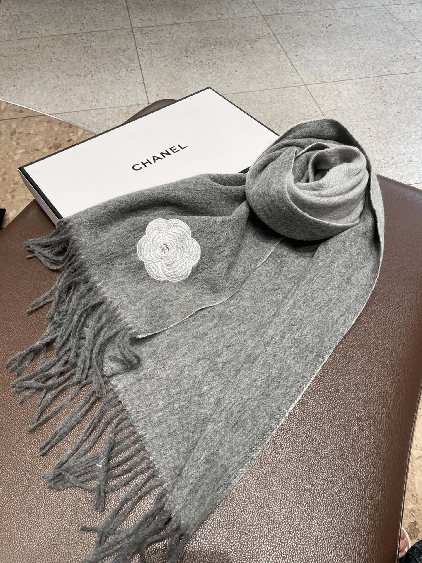 Chanel - Двойной кашемир - 210 см - 36 см - Серый