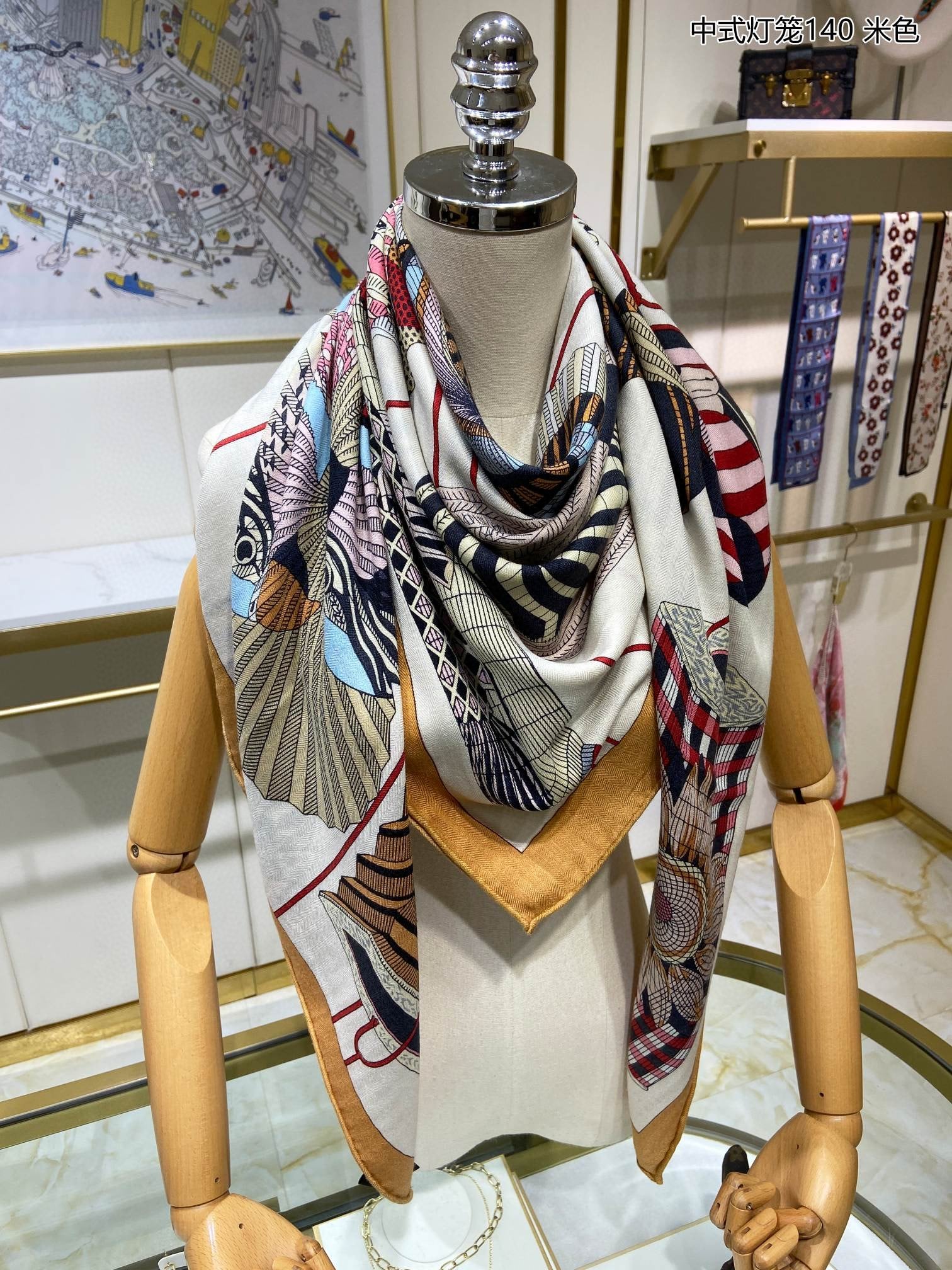 Квадратный шарф Hermes ?Китайский фонарь? — 140 см — 70% кашемир — 30% шелк — коричневый