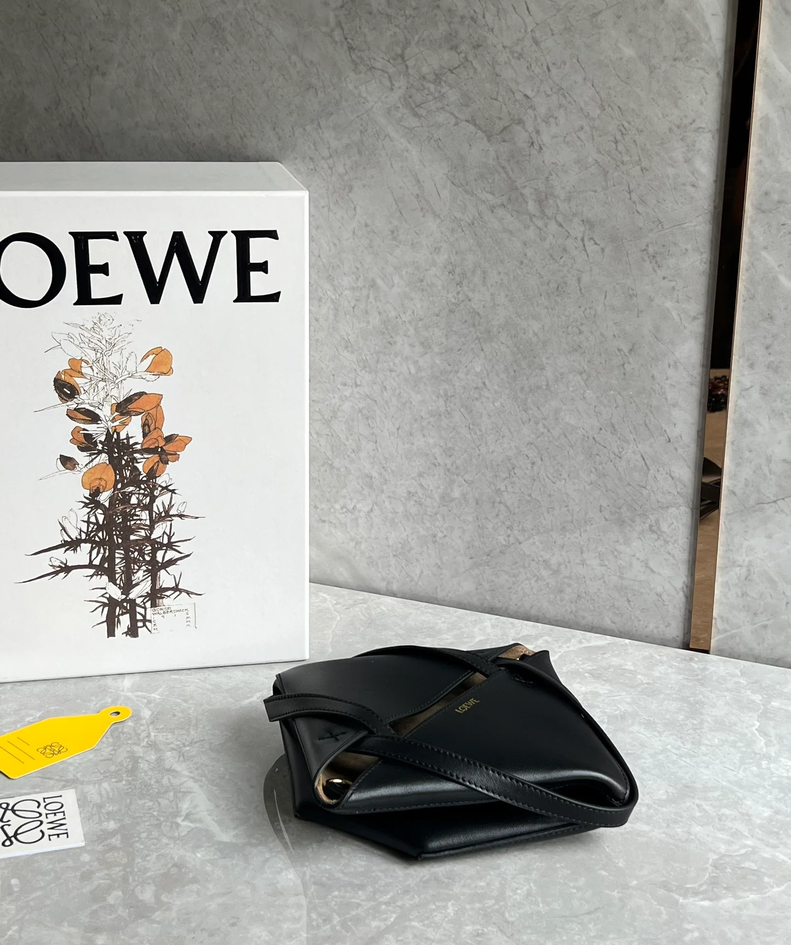 Сумка-тоут Loewe Puzzle Fold - Черная - Мини