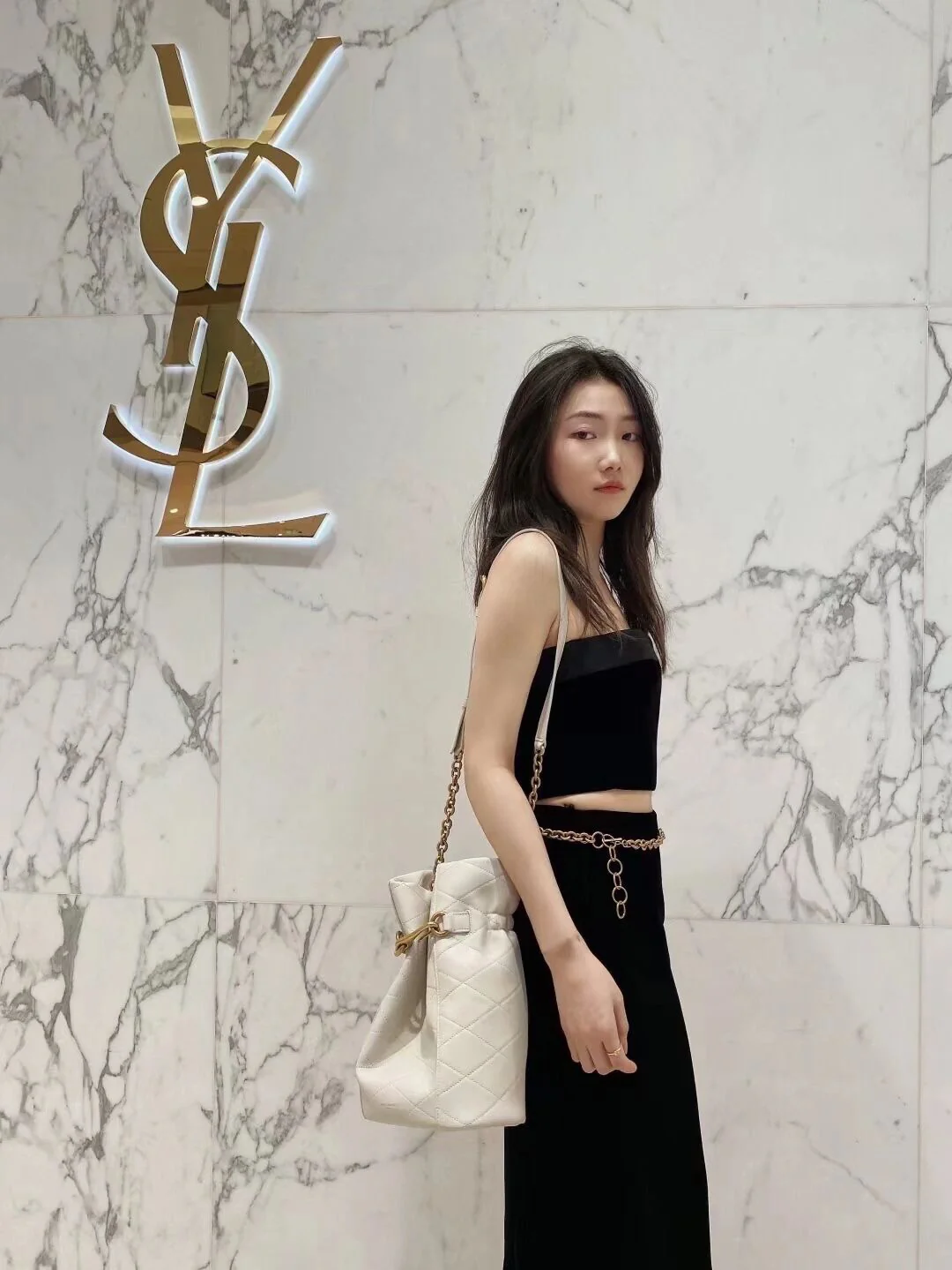 Сумка-ведро YSL с крючком - белая