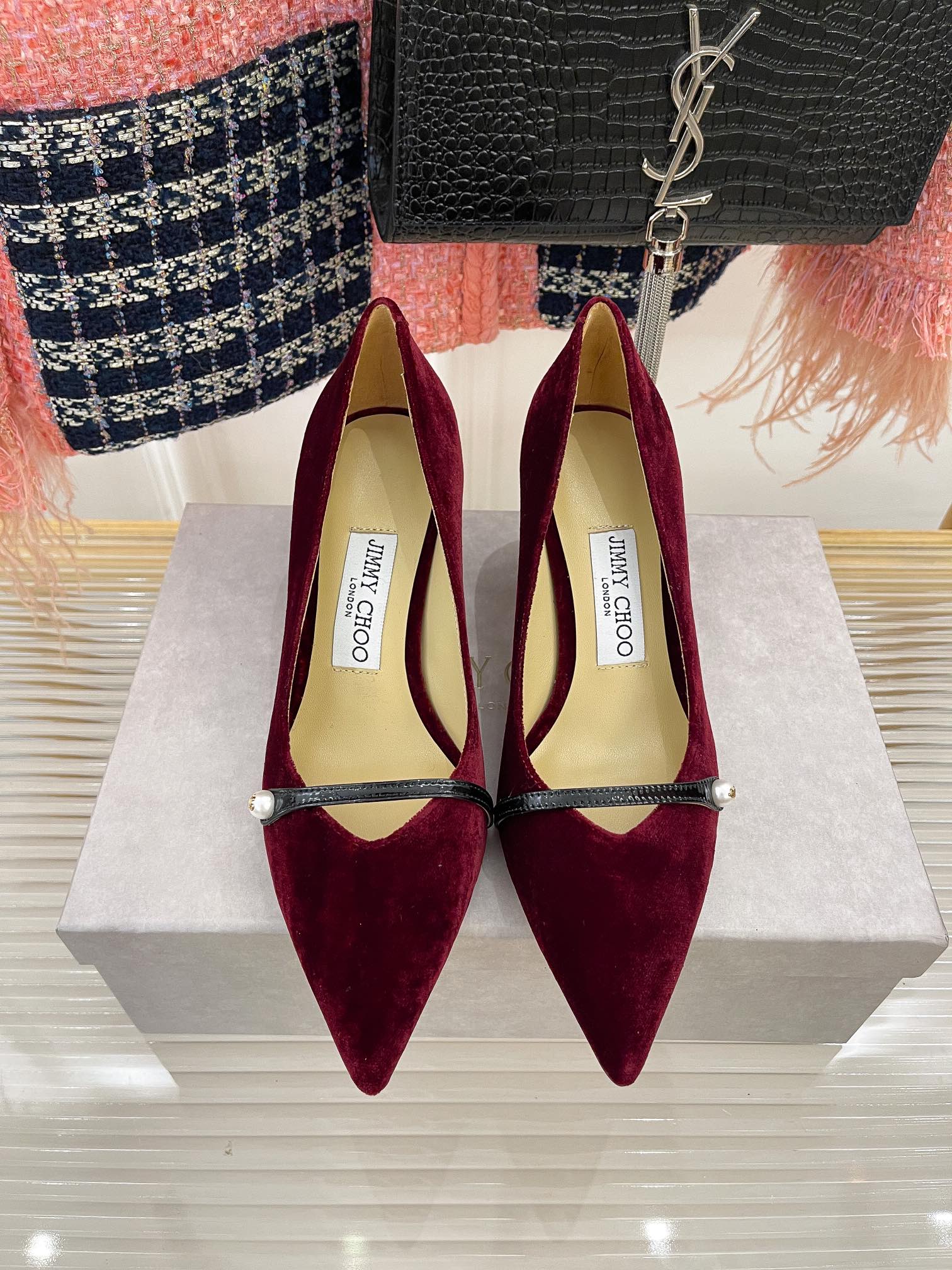 Классические туфли на высоком каблуке Jimmy с жемчужным верхом - красные