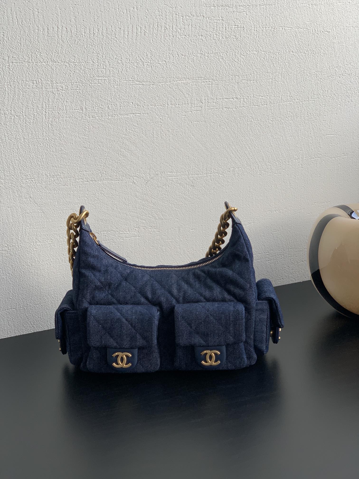 Chanel 25 Chobo Denim Small - Темно-синий