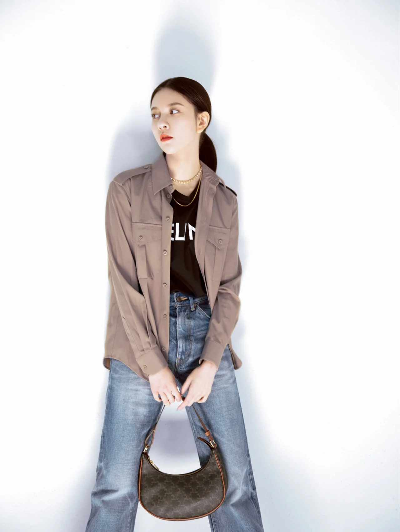 Сумка Celine Ava Triomphe из канваса - идеи для образа