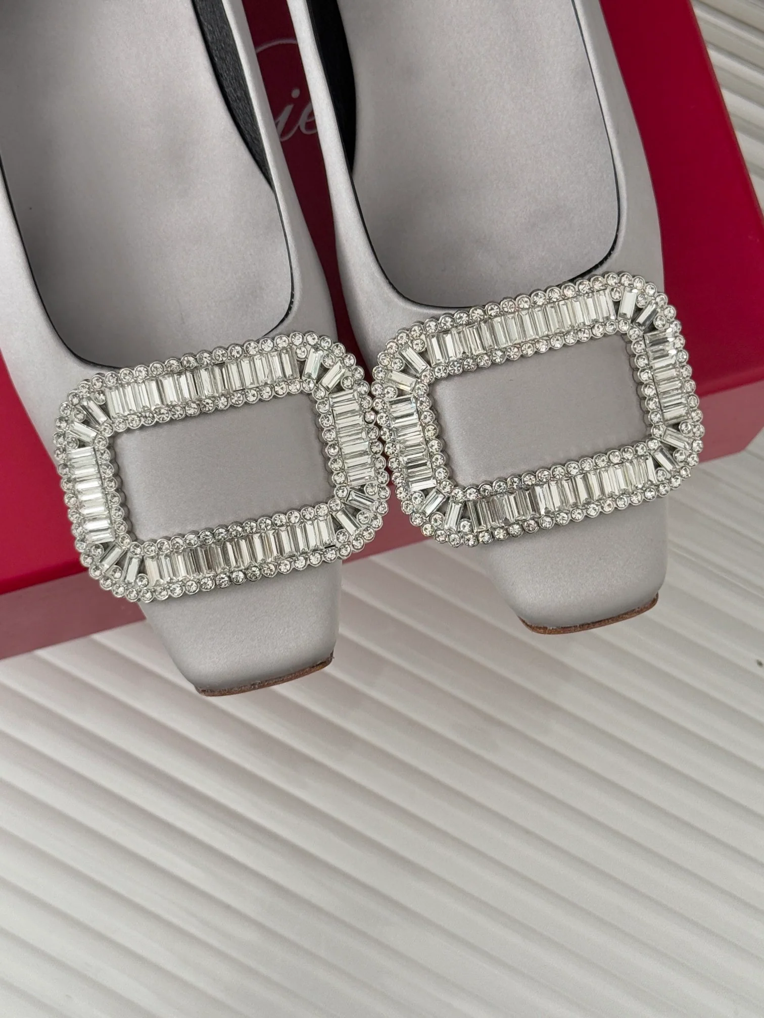 Обувь RV - Лоферы с двойной С-образной цепочкой - Серые