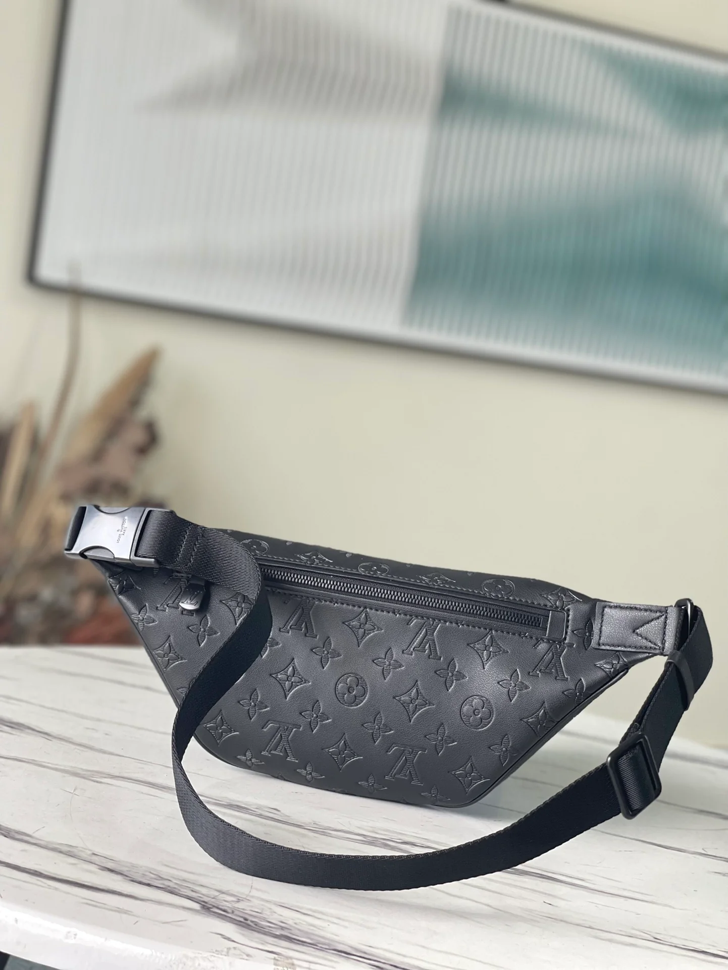 m46036-LV-discovery-поясная сумка