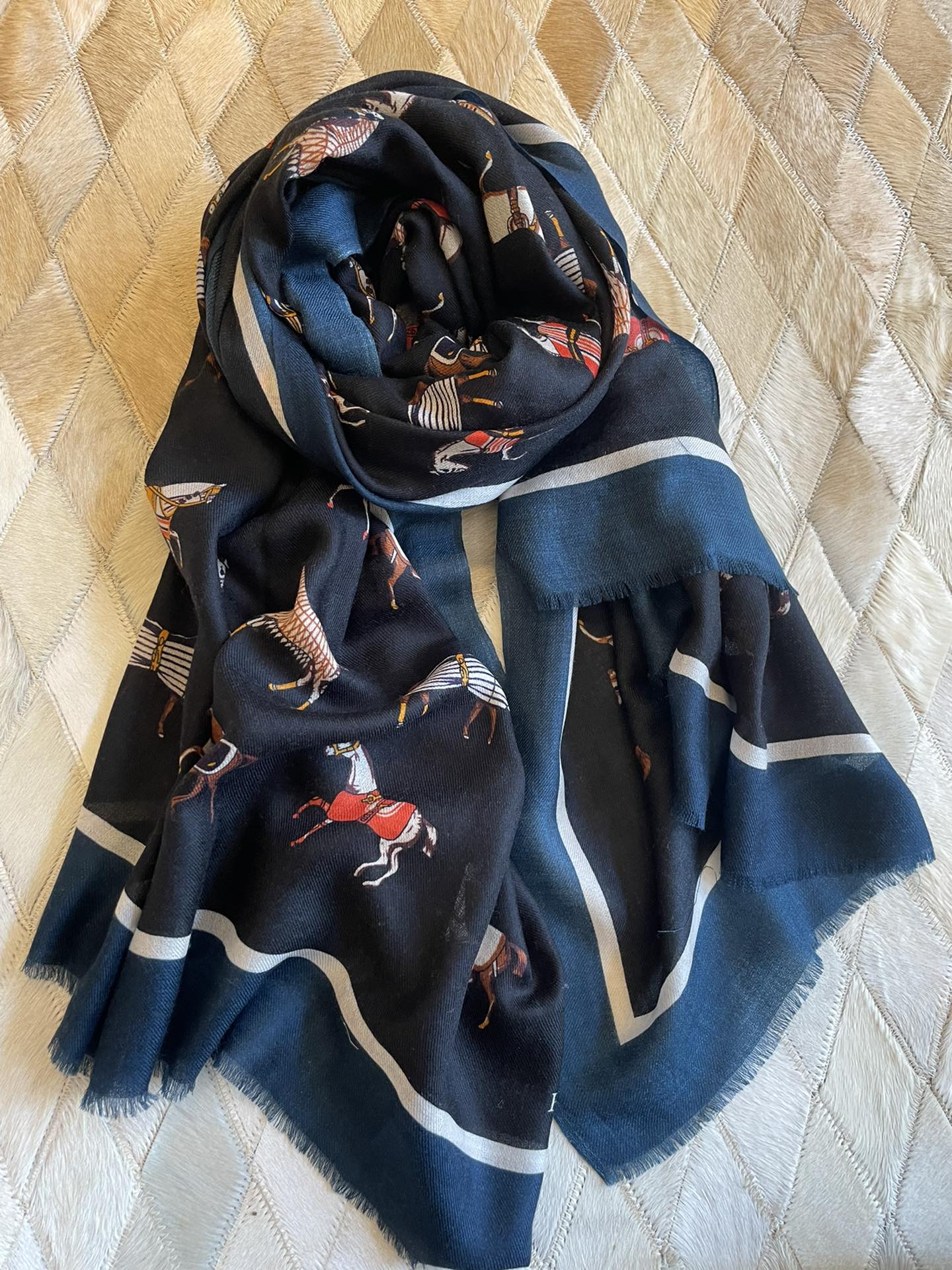 Hermes - Королевство ?Мой маленький пони? - Длинный шарф 100-200 - Кашемир 100-го сорта