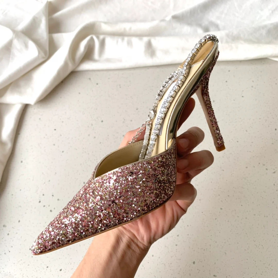 Jimmy - Цепочка на щиколотку со стразами - Туфли на высоком каблуке с острым носком - Красные