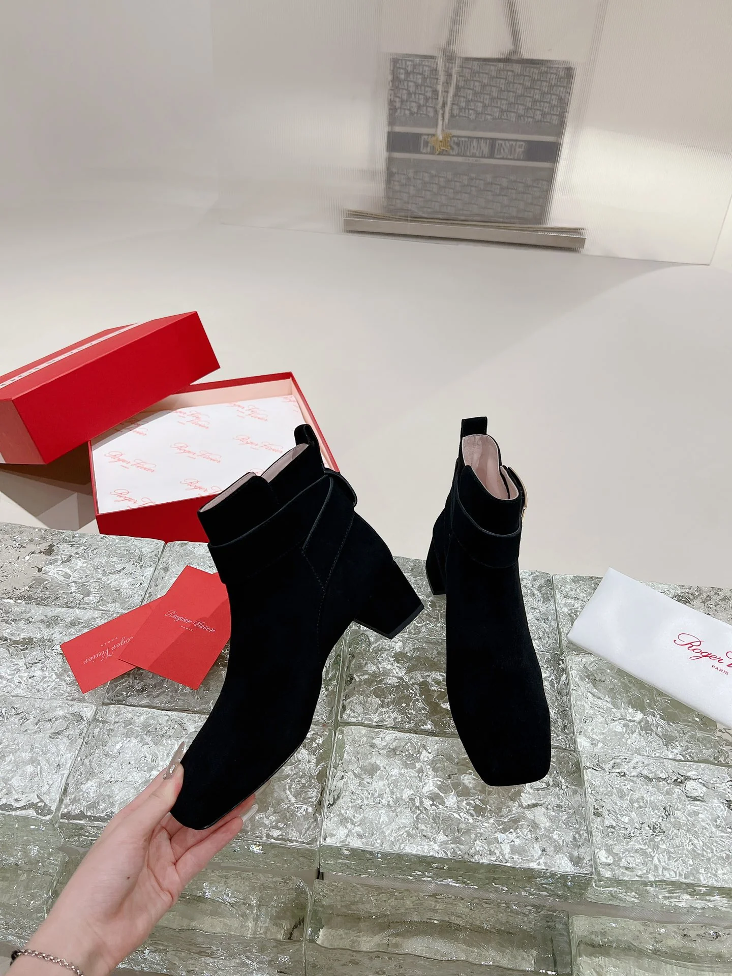 Ботильоны с квадратным носком и пряжкой - 2024 - Замшевые кожаные ботильоны - Черные