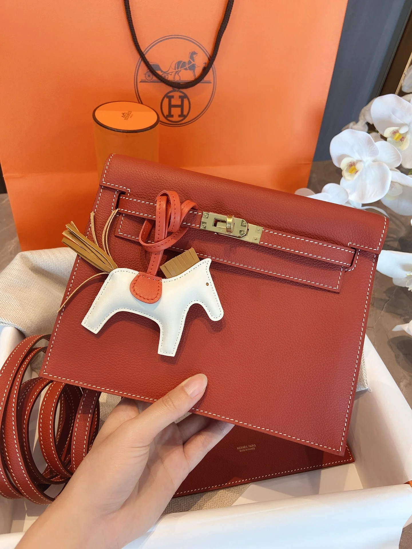 Hermes-danse-evercolor-Maple Leaf Palm-Gold Buckle