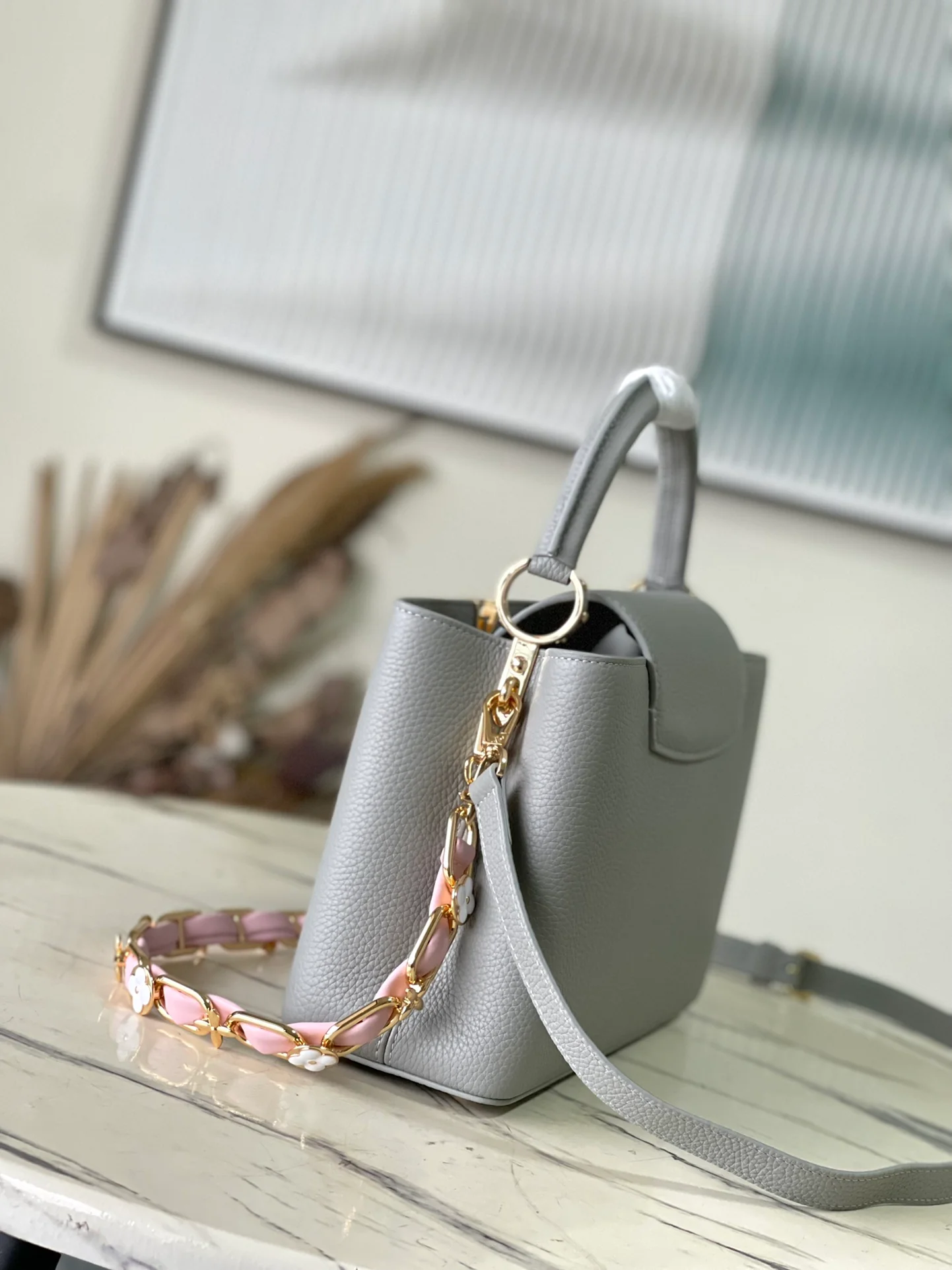 m23280-LV-capucines-medium-handbag/crossbody bag-grey