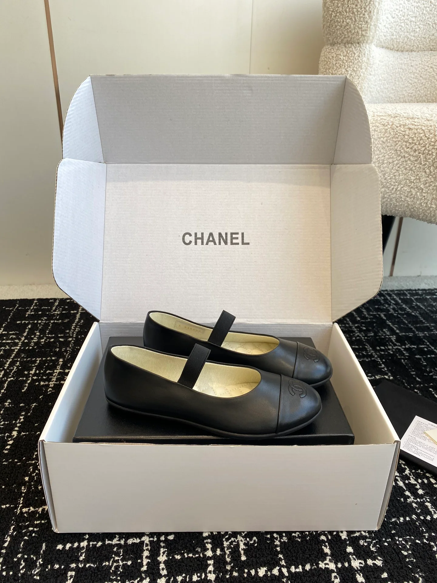 Балетки Chanel 2024 - черные