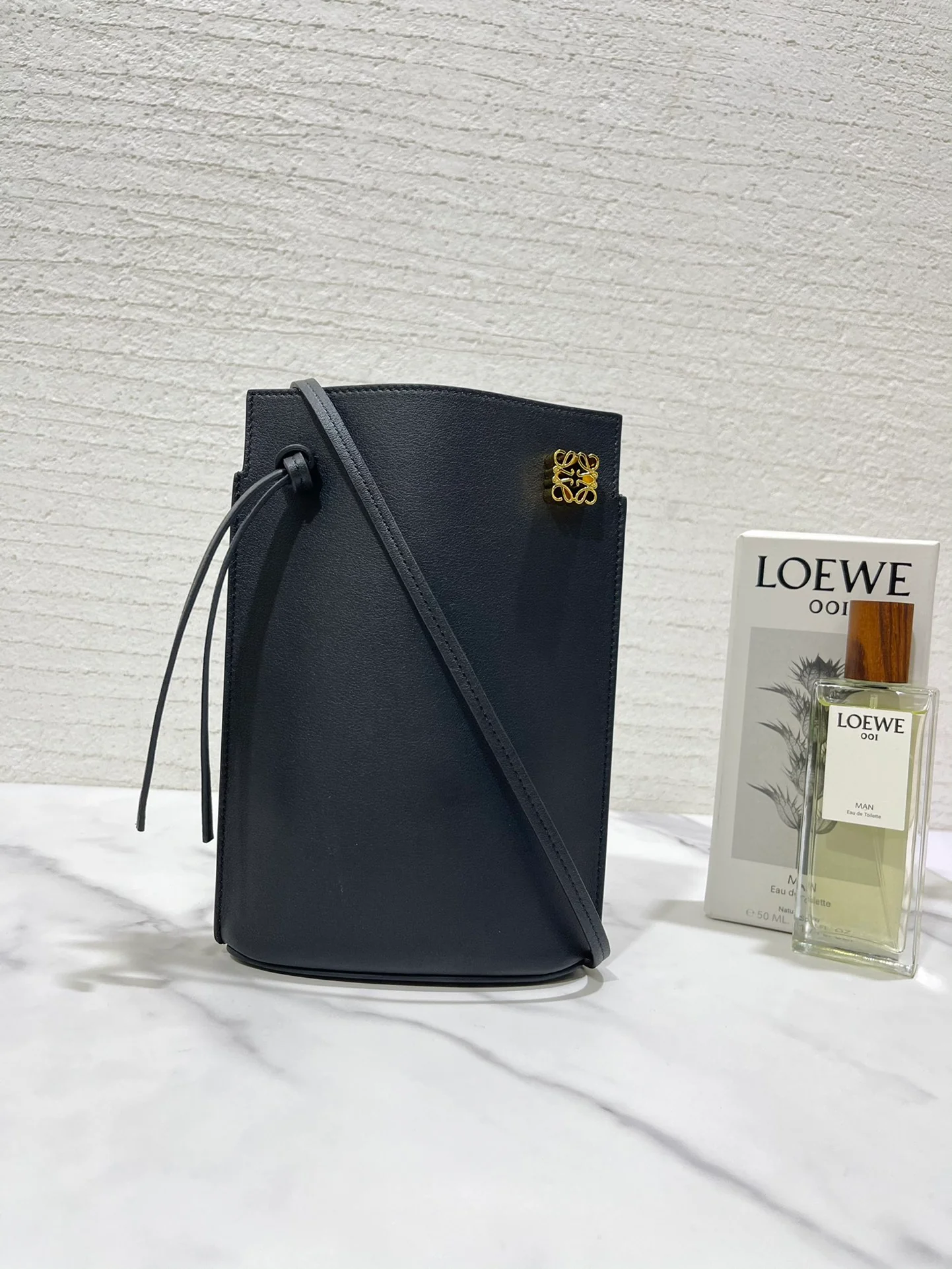 Чехол для телефона Loewe Dice Pocket Series - черный