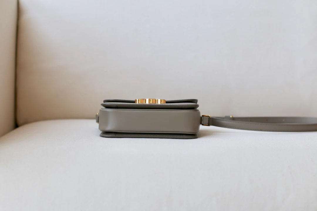 Сумка Celine Triomphe из телячьей кожи - подростковая - 18 - 5 см - 11