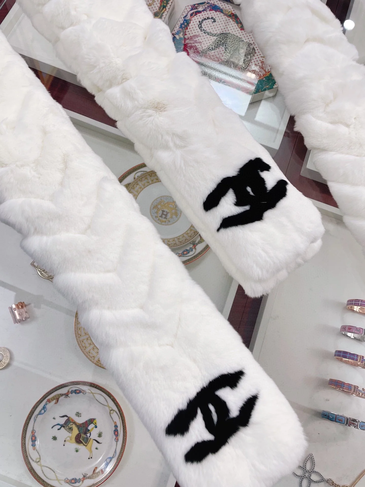 Меховой шарф Chanel - 20-120 см - Популярный стиль на сайте Xiaohongshu (Маленькая красная книжка)