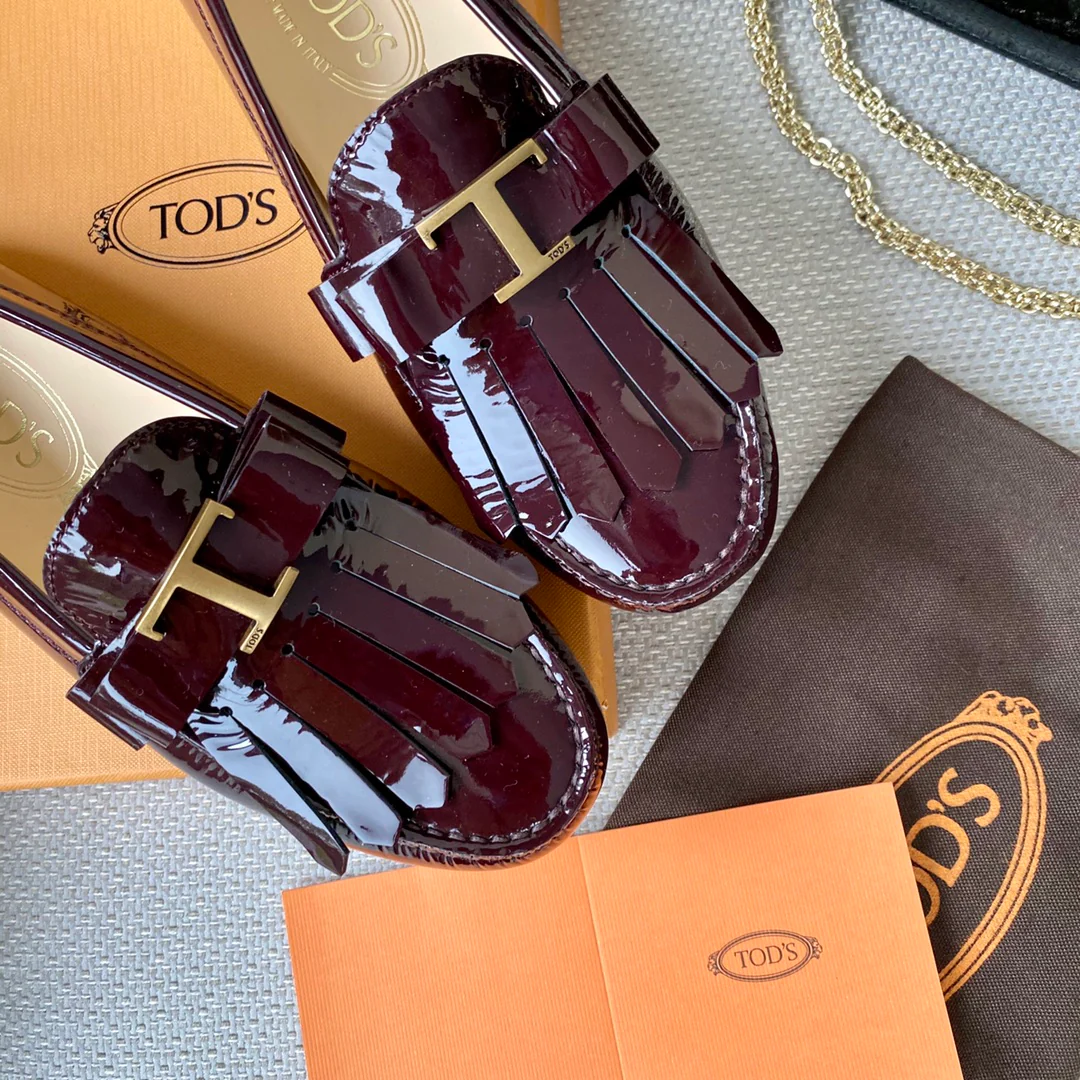 Tods - С кисточками - Футболка оверсайз - Лоферы - Туфли без шнурков
