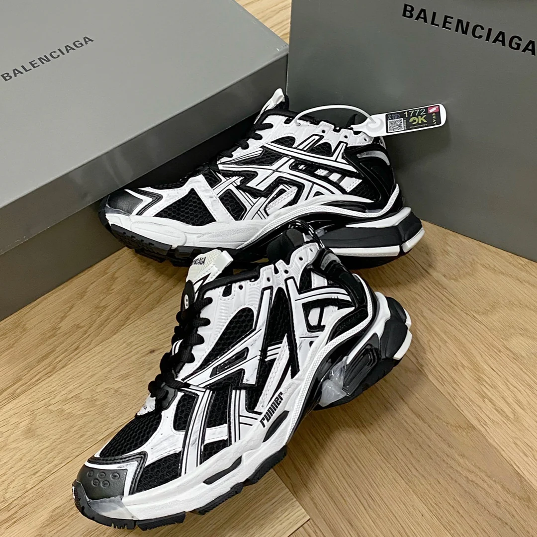Кроссовки Balenciaga Runner Dad Shoes